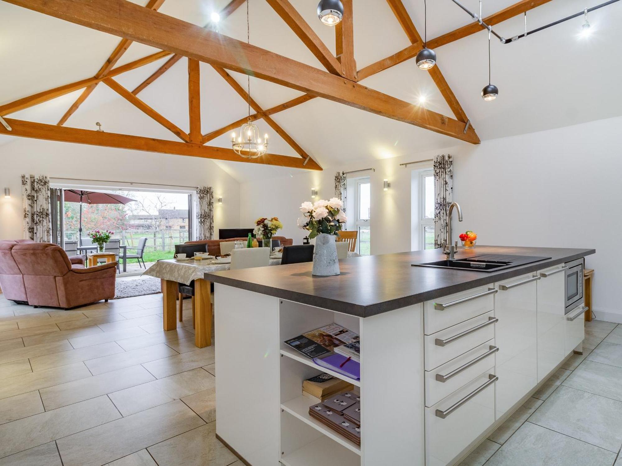 Barrow Barn Villa Wicken  Exterior photo
